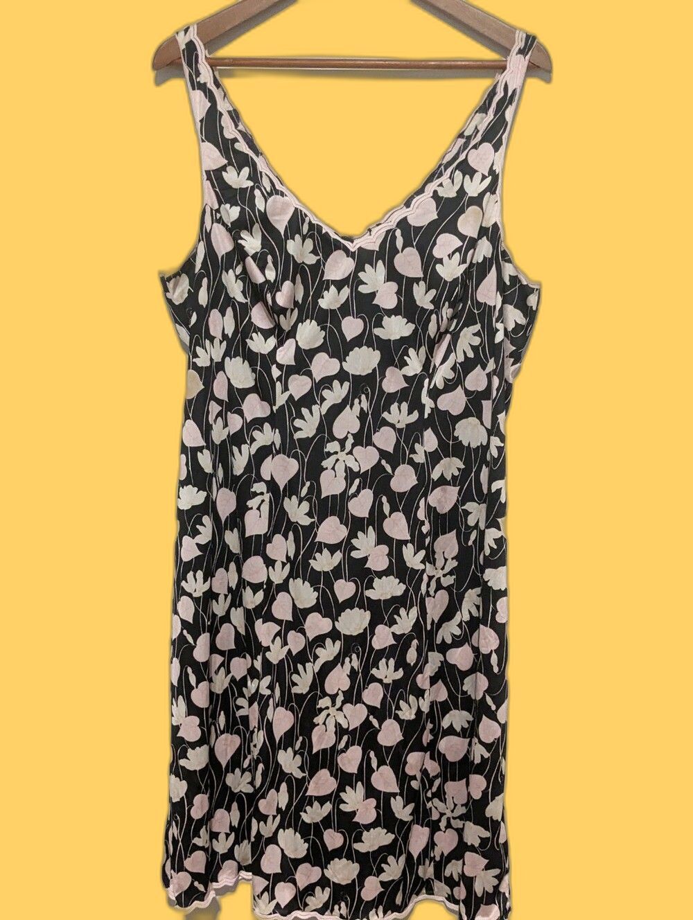 Palmers Vintage Black Pink Floral  Nightgown Chemise L Nylon Tricot